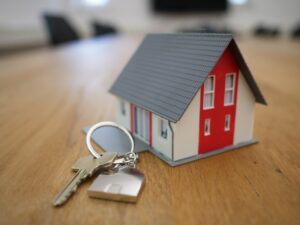 3月末に転職する男性が住宅ローンを借りるタイミングは？