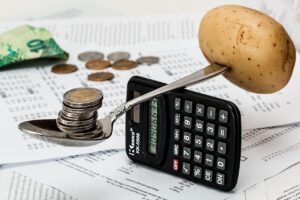 転職エージェントを利用する際のお金のかかるポイントは？